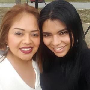 Meet your Posher, Mayra